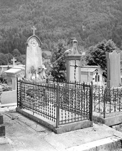 Vue d'ensemble, de trois quarts. © Yves Sancey / Région Bourgogne-Franche-Comté, Inventaire du patrimoine - 2003