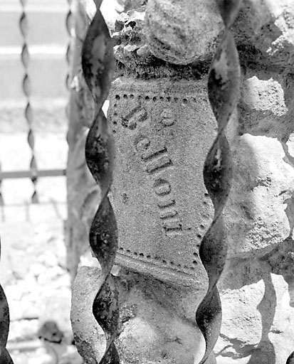 Cartouche portant la signature Belloni. © Yves Sancey / Région Bourgogne-Franche-Comté, Inventaire du patrimoine - 2003