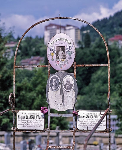 Vue d'ensemble de la stèle. © Yves Sancey / Région Bourgogne-Franche-Comté, Inventaire du patrimoine - 2003