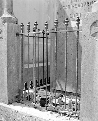 Grille. © Yves Sancey / Région Bourgogne-Franche-Comté, Inventaire du patrimoine - 2003