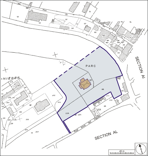 Plan-masse et de situation. Extrait du plan cadastral, 1984, section AK, 1:1000 agrandi à 1:2000. © André Céréza / Région Bourgogne-Franche-Comté, Inventaire du patrimoine - 2003