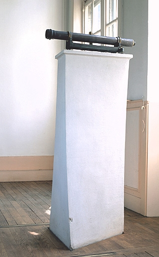 Rez-de-chaussée : pilier du collimateur sud. © Jérôme Mongreville / Région Bourgogne-Franche-Comté, Inventaire du patrimoine - 2004