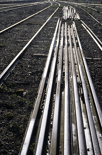 Stock de rails en gare de Champagnole. © Yves Sancey / Région Bourgogne-Franche-Comté, Inventaire du patrimoine - 2004
