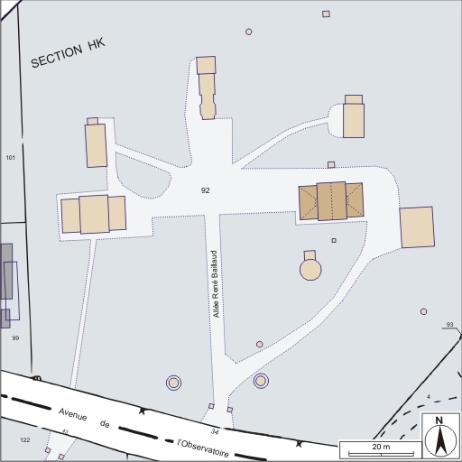 Plan-masse et de situation. Extrait du plan cadastral informatisé, 2004, section HK, échelle 1:1000 agrandie à 1:750. © André Céréza / Région Bourgogne-Franche-Comté, Inventaire du patrimoine - 2005