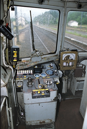 Intérieur, côté extrémité 1 : poste de conduite. © Yves Sancey / Région Bourgogne-Franche-Comté, Inventaire du patrimoine - 2005