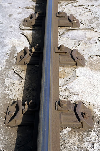 Attaches directes. © Yves Sancey / Région Bourgogne-Franche-Comté, Inventaire du patrimoine - 2005 Attaches directes. © Yves Sancey / Région Bourgogne-Franche-Comté, Inventaire du patrimoine - 2005