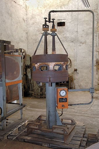 Vue de face d'un four. © Jérôme Mongreville / Région Bourgogne-Franche-Comté, Inventaire du patrimoine - 2005