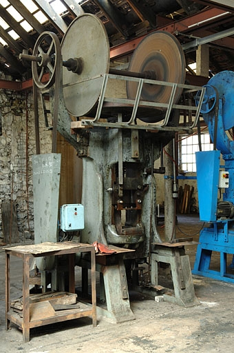 Vue de trois quarts d'une presse (F sur le plan de localisation). © Jérôme Mongreville / Région Bourgogne-Franche-Comté, Inventaire du patrimoine - 2005