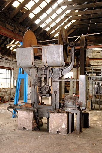 Vue de trois quarts d'une presse (B sur le plan de localisation). © Jérôme Mongreville / Région Bourgogne-Franche-Comté, Inventaire du patrimoine - 2005