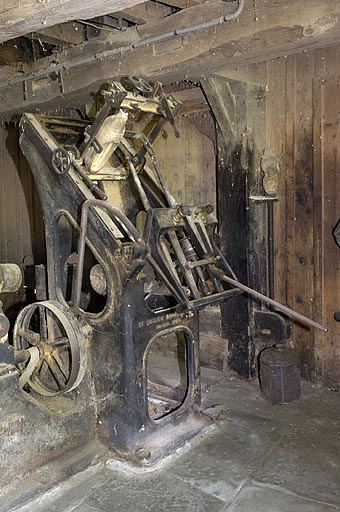 Rez-de-chaussée. Tour à cuillères (videuse) Bonneau & Schwartz et Cie. © Jérôme Mongreville / Région Bourgogne-Franche-Comté, Inventaire du patrimoine - 2005