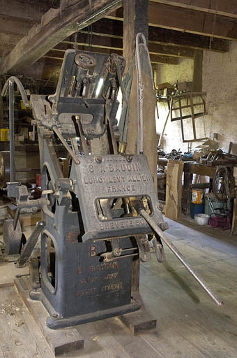 Premier étage. Tour à cuillères (videuse) A. Baudin. © Jérôme Mongreville / Région Bourgogne-Franche-Comté, Inventaire du patrimoine - 2005