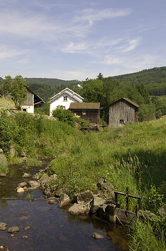 Vue d'ensemble depuis l'amont. © Jérôme Mongreville / Région Bourgogne-Franche-Comté, Inventaire du patrimoine - 2005