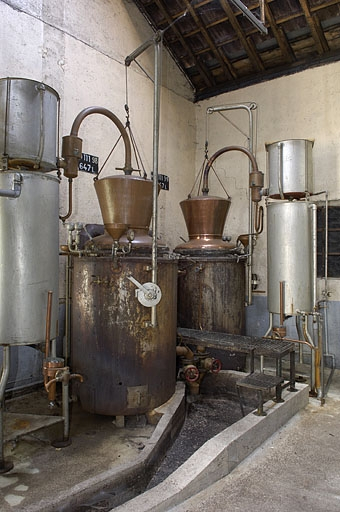 Alambic en service. © Jérôme Mongreville / Région Bourgogne-Franche-Comté, Inventaire du patrimoine - 2005