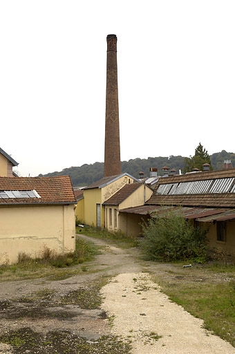 Atelier et cheminée depuis l'entrée. © Jérôme Mongreville / Région Bourgogne-Franche-Comté, Inventaire du patrimoine - 2005