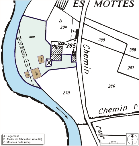 Plan-masse et de situation. Extrait du plan cadastral numérisé, 2005, section B, 1:2500 agrandi à 1:1000. © André Céréza / Région Bourgogne-Franche-Comté, Inventaire du patrimoine - 2006