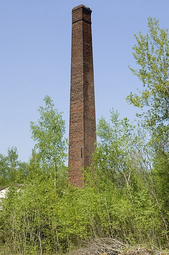 La cheminée. © Jérôme Mongreville / Région Bourgogne-Franche-Comté, Inventaire du patrimoine - 2006 La cheminée. © Jérôme Mongreville / Région Bourgogne-Franche-Comté, Inventaire du patrimoine - 2006