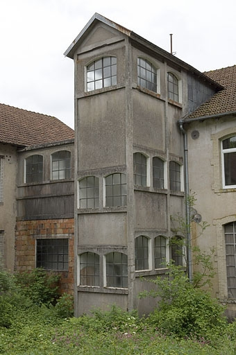 Monte-charge de la réception. © Jérôme Mongreville / Région Bourgogne-Franche-Comté, Inventaire du patrimoine - 2006