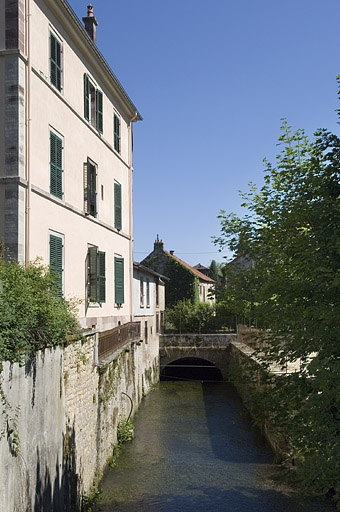 Bief de dérivation aval du Planey. © Jérôme Mongreville / Région Bourgogne-Franche-Comté, Inventaire du patrimoine - 2006