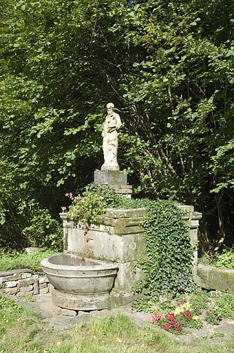 Statue du parc. © Jérôme Mongreville / Région Bourgogne-Franche-Comté, Inventaire du patrimoine - 2006