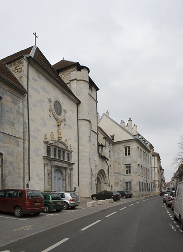 Vue d'ensemble depuis la rue Mégevand avec l'église Notre-Dame. © Yves Sancey / Région Bourgogne-Franche-Comté, Inventaire du patrimoine - 2007