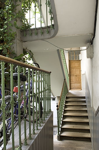 Détail de l'escalier à cage ouverte depuis la première volée. © Jérôme Mongreville / Région Bourgogne-Franche-Comté, Inventaire du patrimoine - 2007