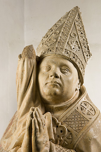 Détail : le visage, vue de trois quarts droit. © Jérôme Mongreville / Région Bourgogne-Franche-Comté, Inventaire du patrimoine - 2007