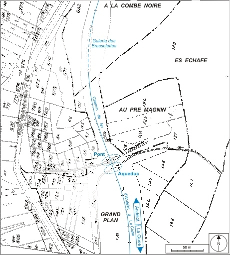 Plan-masse et de situation. Extrait du plan cadastral informatisé, 2006, section A, échelle 1:2500 agrandie à 1:2000. © André Céréza / Région Bourgogne-Franche-Comté, Inventaire du patrimoine - 2007 Plan-masse et de situation. Extrait du plan cadastral informatisé, 2006, section A, échelle 1:2500 agrandie à 1:2000. © André Céréza / Région Bourgogne-Franche-Comté, Inventaire du patrimoine - 2007