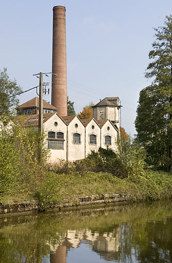 Bâtiments techniques vus de trois quarts. © Jérôme Mongreville / Région Bourgogne-Franche-Comté, Inventaire du patrimoine - 2007