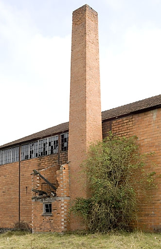 Cheminée et atelier de fabrication. © Jérôme Mongreville / Région Bourgogne-Franche-Comté, Inventaire du patrimoine - 2007