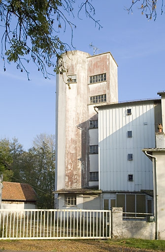 Le silo. © Jérôme Mongreville / Région Bourgogne-Franche-Comté, Inventaire du patrimoine - 2007