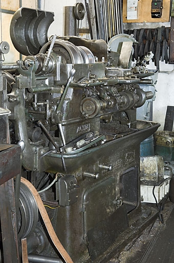 Tour à décolleter Loewe & Co (N). © Jérôme Mongreville / Région Bourgogne-Franche-Comté, Inventaire du patrimoine - 2008