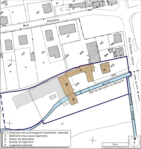 Plan-masse et de situation. Extrait du plan cadastral numérisé, 2008, section AT, 1:1000. Source : Direction générale des Finances Publiques - Cadastre ; mise à jour : 2008. © André Céréza / Région Bourgogne-Franche-Comté, Inventaire du patrimoine - 2008