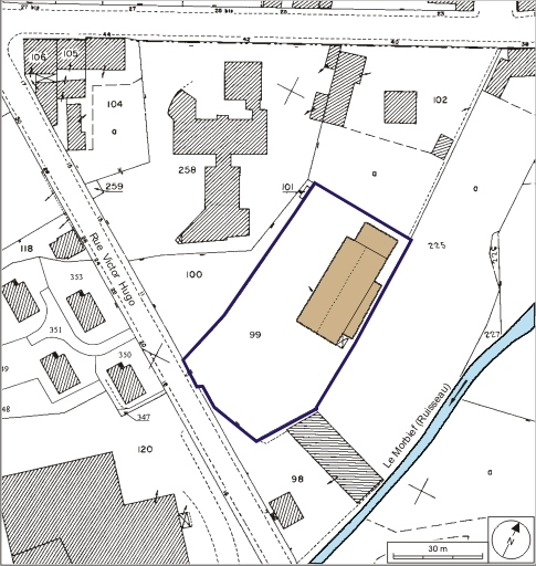 Plan-masse et de situation. Extrait du plan cadastral numérisé, 2008, section AX, 1:1000. Source : Direction générale des Finances Publiques - Cadastre ; mise à jour : 2008. © André Céréza / Région Bourgogne-Franche-Comté, Inventaire du patrimoine - 2008