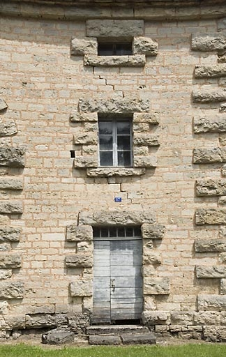 Magasin en quart de cercle. Elévation d'une travée. © Jérôme Mongreville / Région Bourgogne-Franche-Comté, Inventaire du patrimoine - 2008