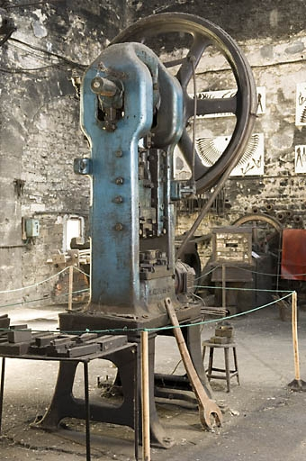 Atelier est. Presse à arcade Bliss. © Jérôme Mongreville / Région Bourgogne-Franche-Comté, Inventaire du patrimoine - 2008