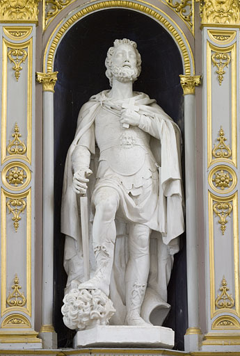 Statue ornant l'autel secondaire sud. © Jérôme Mongreville / Région Bourgogne-Franche-Comté, Inventaire du patrimoine - 2009