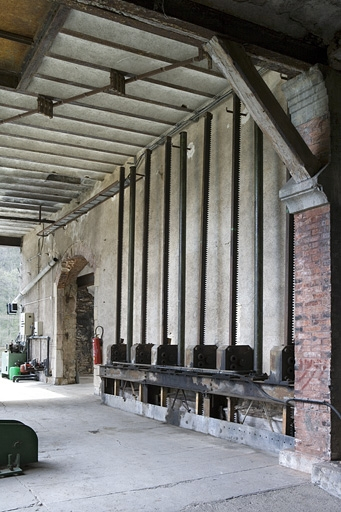 Bâtiment d'eau. Vue rapprochée du système Fontaine. © Yves Sancey / Région Bourgogne-Franche-Comté, Inventaire du patrimoine - 2009