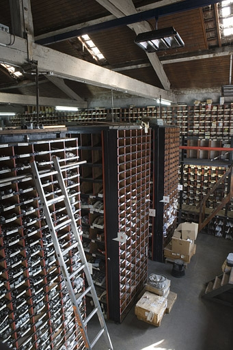 Magasin de stockage de pièces détachées. Vue intérieure. © Yves Sancey / Région Bourgogne-Franche-Comté, Inventaire du patrimoine - 2009