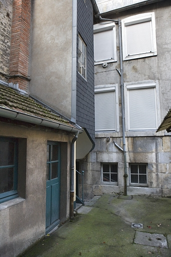 Vue d'ensemble de la façade antérieure du deuxième logis secondaire. © Yves Sancey / Région Bourgogne-Franche-Comté, Inventaire du patrimoine - 2009