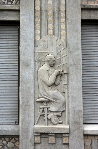 3e bas-relief : l'horloger. © Yves Sancey / Région Bourgogne-Franche-Comté, Inventaire du patrimoine - 2009