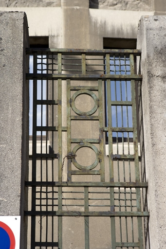 Clôture : détail d'un motif composé. © Yves Sancey / Région Bourgogne-Franche-Comté, Inventaire du patrimoine - 2009