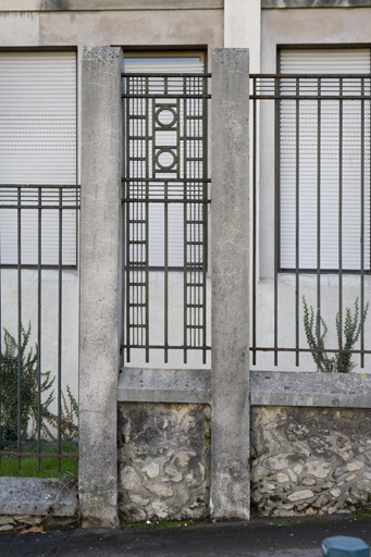 Clôture : motif composé. © Yves Sancey / Région Bourgogne-Franche-Comté, Inventaire du patrimoine - 2009