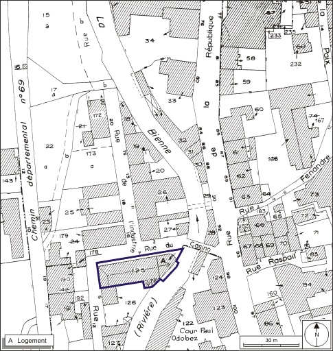 Plan-masse et de situation. Extrait du plan cadastral, 1980, section AE, échelle 1:1000. © André Céréza / Région Bourgogne-Franche-Comté, Inventaire du patrimoine - 2009