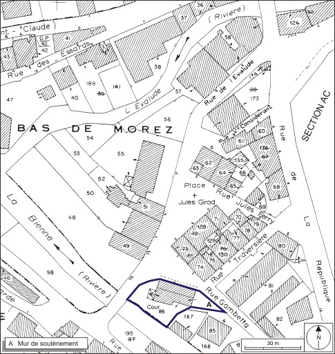 Plan-masse et de situation. Extrait du plan cadastral, 1980, section AB, échelle 1:1000. © André Céréza / Région Bourgogne-Franche-Comté, Inventaire du patrimoine - 2009