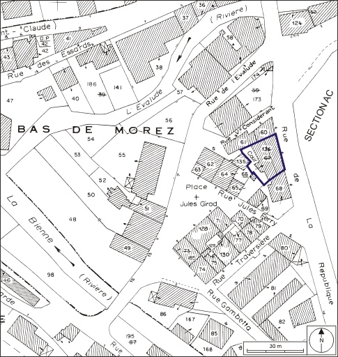 Plan-masse et de situation. Extrait du plan cadastral, 1980, section AB, échelle 1:1000. © André Céréza / Région Bourgogne-Franche-Comté, Inventaire du patrimoine - 2009