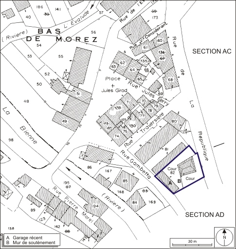 Plan-masse et de situation. Extrait du plan cadastral, 1980, section AB, échelle 1:1000. © André Céréza / Région Bourgogne-Franche-Comté, Inventaire du patrimoine - 2009
