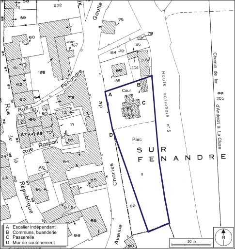 Plan-masse et de situation. Extrait du plan cadastral, 1980, section AE, échelle 1:1000. © André Céréza / Région Bourgogne-Franche-Comté, Inventaire du patrimoine - 2009