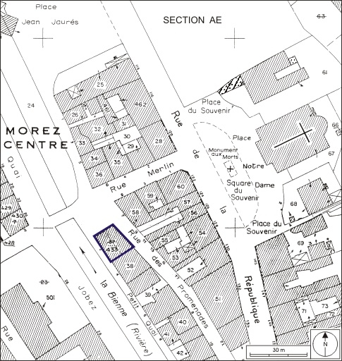 Plan-masse et de situation. Extrait du plan cadastral, 1980, section AI, échelle 1:1000. © André Céréza / Région Bourgogne-Franche-Comté, Inventaire du patrimoine - 2009