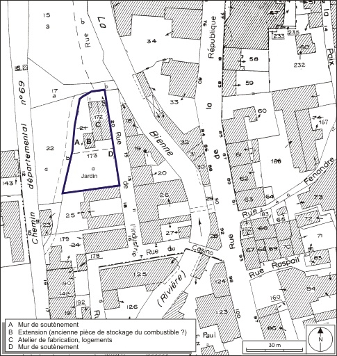 Plan-masse et de situation. Extrait du plan cadastral, 1980, section AE, échelle 1:1000. © André Céréza / Région Bourgogne-Franche-Comté, Inventaire du patrimoine - 2009
