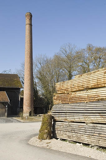 Cheminée depuis le nord-est. © Jérôme Mongreville / Région Bourgogne-Franche-Comté, Inventaire du patrimoine - 2009